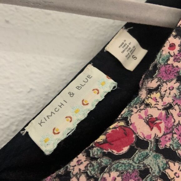 🏷️ 5 for $25 - KIMCHI Floral Mini Dress - Picture 5 of 8
